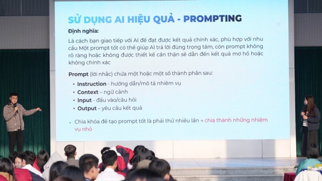 Học sinh hào hứng tiếp cận "chìa khóa" làm chủ AI trong học tập