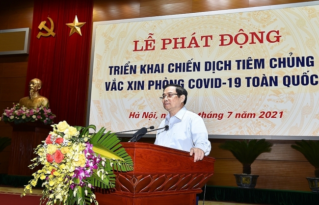 Việt Nam chính thức triển khai chiến dịch tiêm vắc xin Covid-19 toàn dân