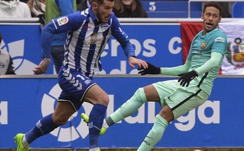 Barca giành chiến thắng 6-0 trong chuyến làm khách trên sân Alaves