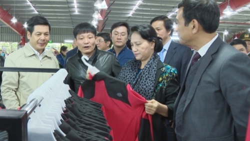 Chủ tịch Quốc hội Nguyễn Thị Kim Ngân thăm Nhà máy MXP1 - Chi nhánh Thái Bình