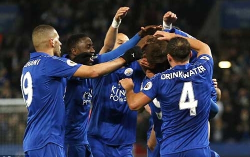 Leicester - Sunderland: Người lên hương, kẻ xuống bùn