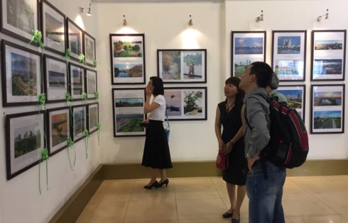 Trao giải và triển lãm ảnh “Thủ đô Hà Nội xanh- sạch- đẹp 2016”