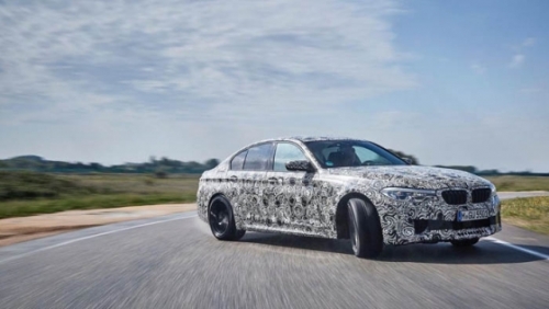 BMW M5 2018 có thể chuyển đổi giữa hệ dẫn động cầu sau và dẫn động tất cả các bánh