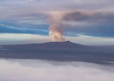 Núi lửa phun ở Hawaii khiến cả ngàn người di tản