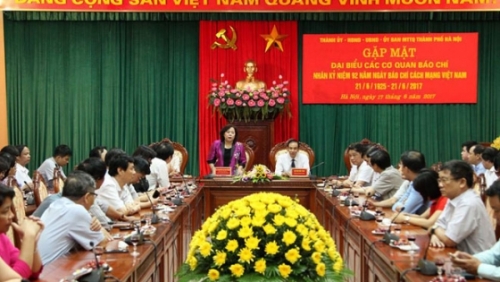 Lãnh đạo TP Hà Nội gặp gỡ các nhà báo nhân Ngày Báo chí Cách mạng Việt Nam