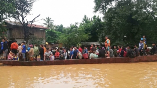 Cảnh ngập lụt nhìn từ trên cao sau khi đập thủy điện bị vỡ tại Lào