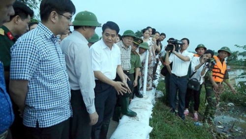 Chủ tịch UBND thành phố kiểm tra, chỉ đạo ứng phó ngập lụt tại huyện Chương Mỹ