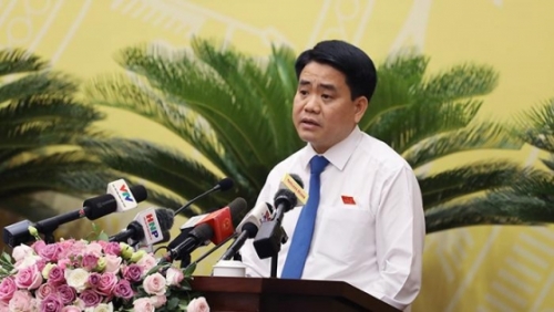 Chủ tịch UBND TP Nguyễn Đức Chung giải đáp nhiều vấn đề cử tri quan tâm