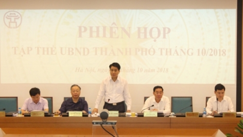Tập thể UBND TP Hà Nội họp xem xét một số nội dung thuộc thẩm quyền