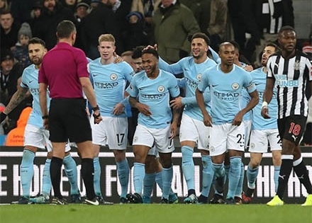 Newcastle 0-1 Man City: Man City có chiến thắng nhọc nhằn
