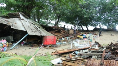 [Video] Bãi biển Anyer hoang tàn sau thảm họa sóng thần